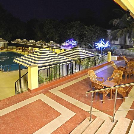Grand Goa Exotica Hotel Guirim Bagian luar foto