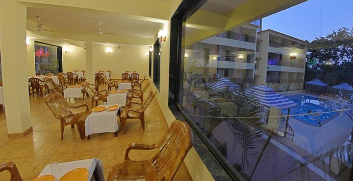 Grand Goa Exotica Hotel Guirim Bagian luar foto