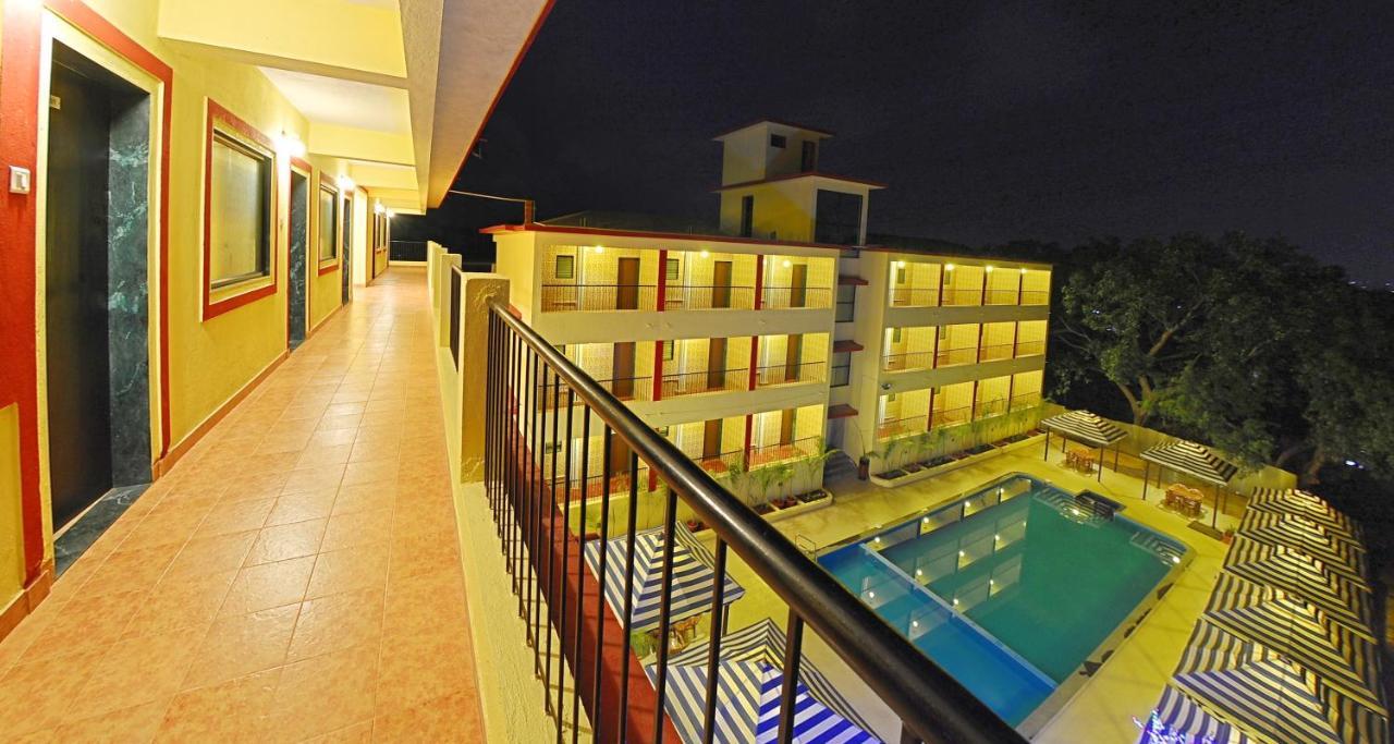 Grand Goa Exotica Hotel Guirim Bagian luar foto