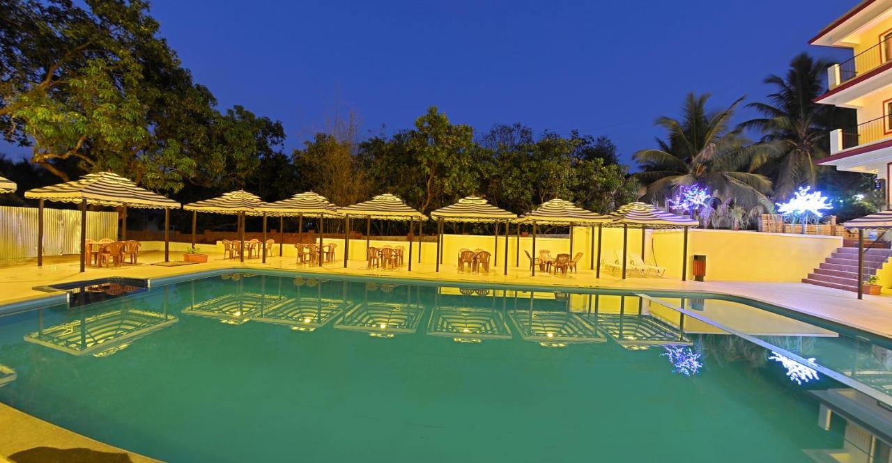 Grand Goa Exotica Hotel Guirim Bagian luar foto